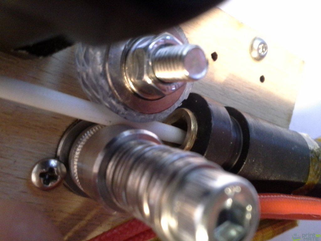 http://printmate3d.com/wp-content/gallery/extruder-development/20131218_105358.jpg