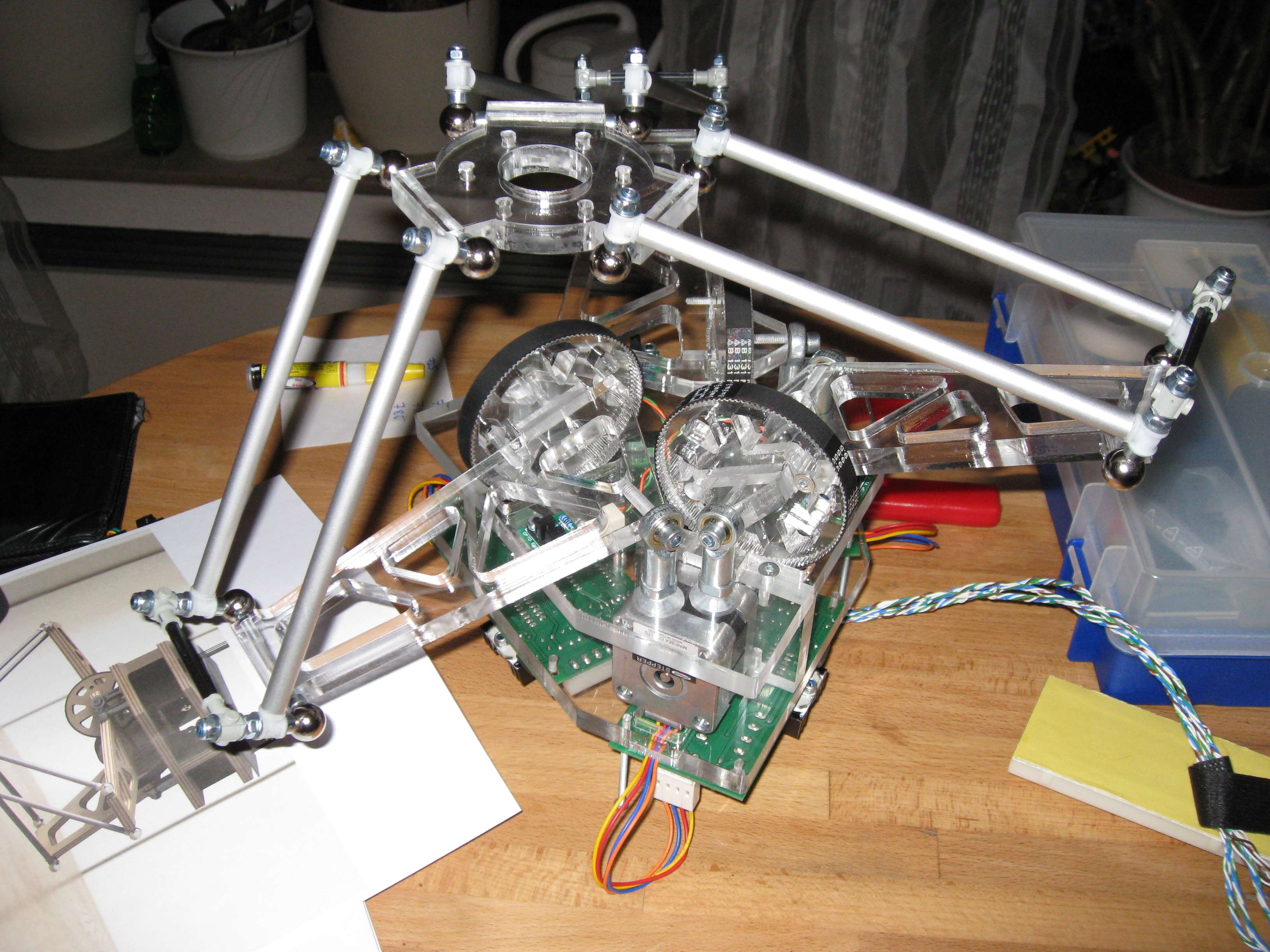 http://reprap.org/mediawiki/images/8/82/Delta_Prototype_1_upside_down.jpg
