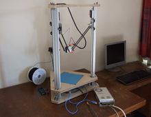 http://reprap.org/mediawiki/images/thumb/0/09/Delta1.JPG/220px-Delta1.JPG