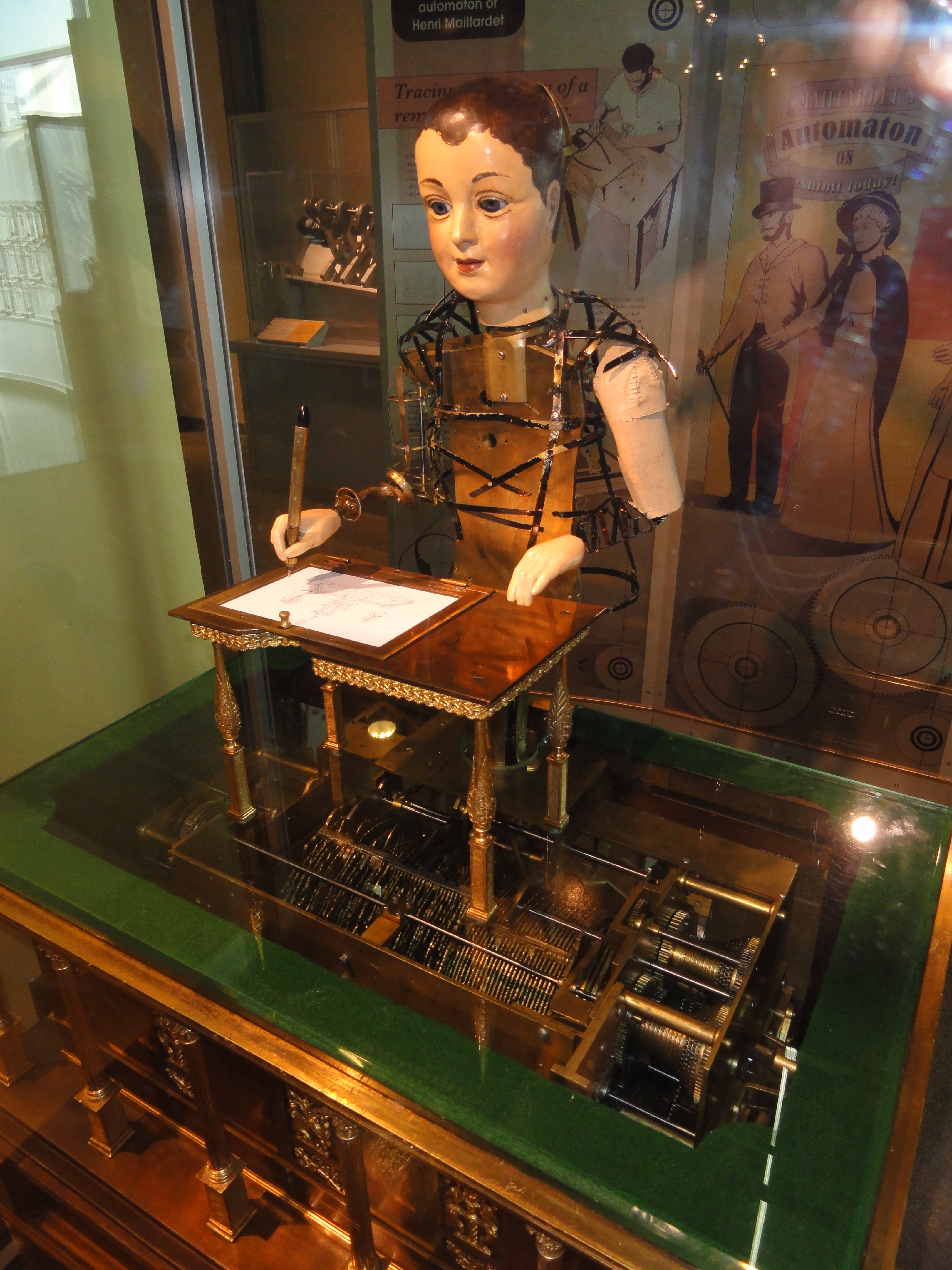 http://upload.wikimedia.org/wikipedia/commons/f/f1/Henri_Maillardet_automaton,_London,_England,_c._1810_-_Franklin_Institute_-_DSC06656.jpg