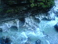 Breitachklamm — Gesteinsaushöhlungen.JPG