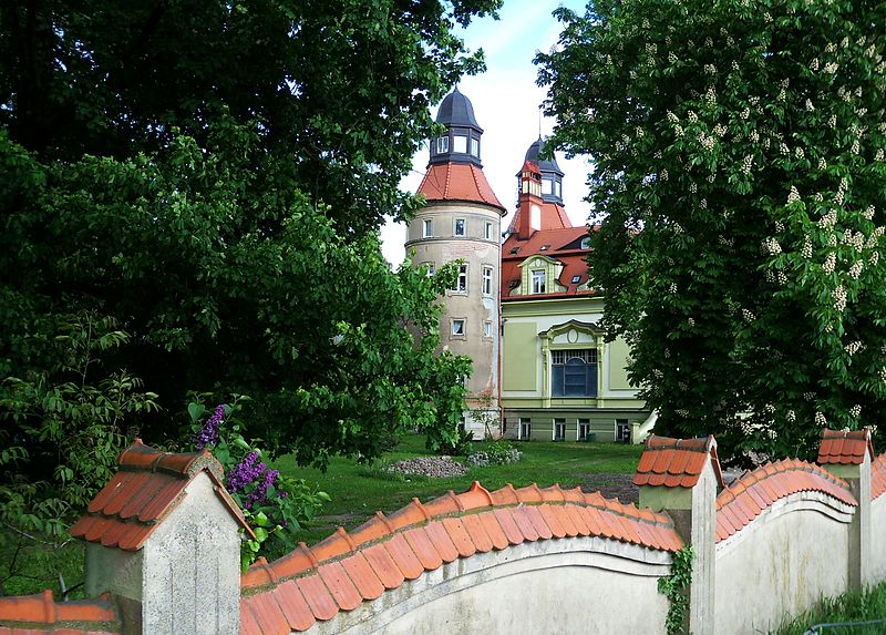 File:!-20100523-jedrzychowice-gmina-szlichtyngowa-palac-rothenhorn-abri.jpg