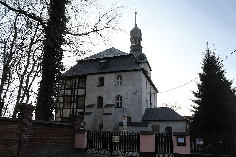File:!-2014-stare-drzewce-kosciol-abri.jpg