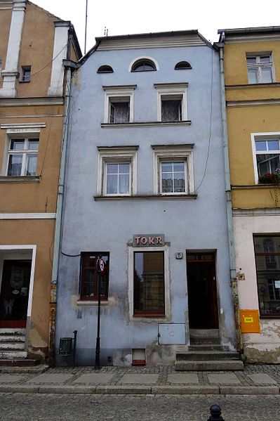 File:!-2014-wschowa-ul-rynek-11-abri.jpg