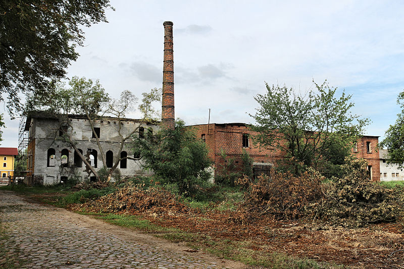 File:!-2013-debowa-leka-bud-gospodarcze-abri.jpg
