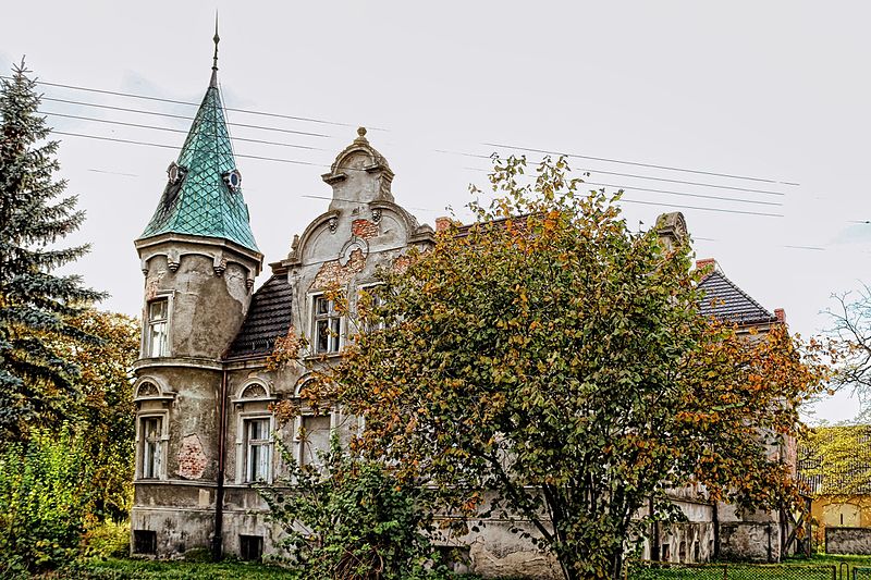 File:!-2013-wschowa-przyczyna-gorna-palac-abri.jpg