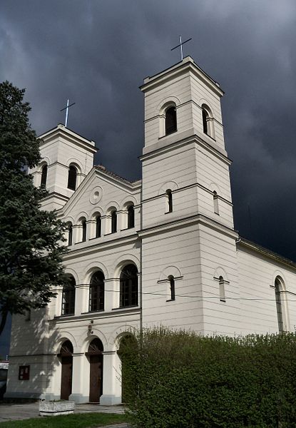 File:!-20110414-abri-wschowa-kosciol-ul-kopernika.jpg