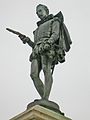 Estatua de Cervantes - Plaza Cervantes (Alcala).jpg
