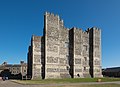 Dover Castle - Henry II's Great Tower.jpg