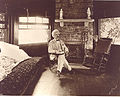 Mark Twain seated.jpg