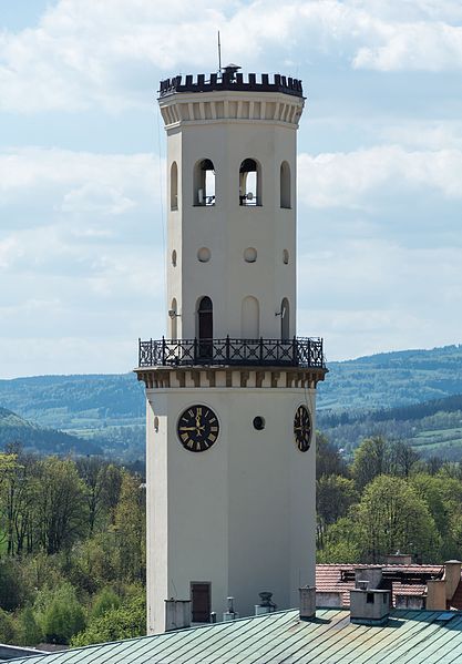 File:2016 Wieża ratusza w Bystrzycy Kłodzkiej.jpg