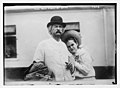Mark Twain and Dorothy Quick LCCN2014683607.jpg