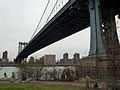 Manhattan Bridge (11653984643).jpg