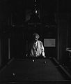 Mark Twain billiards by Underwood & Underwood.jpg