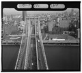 HELICOPTER VIEW WEST OF ROADWAY AND MANHATTAN TOWER - Manhattan Bridge, Spanning East River at Flatbush Avenue, between New York City and Brooklyn, New York, New York County, NY HAER NY,31-NEYO,164-10.tif