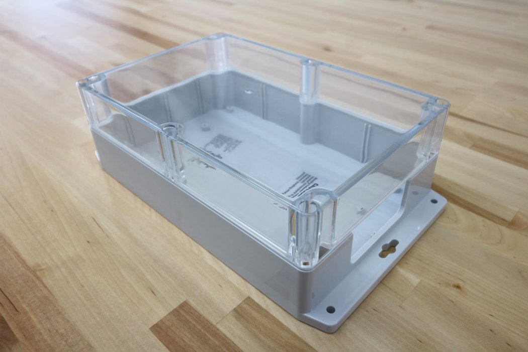 9434b96-Electronics_Box_2