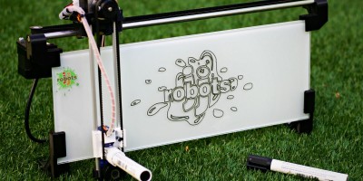 iBoardbot. The internet controlled whiteboard robot. PLUG & PLAY VERSION